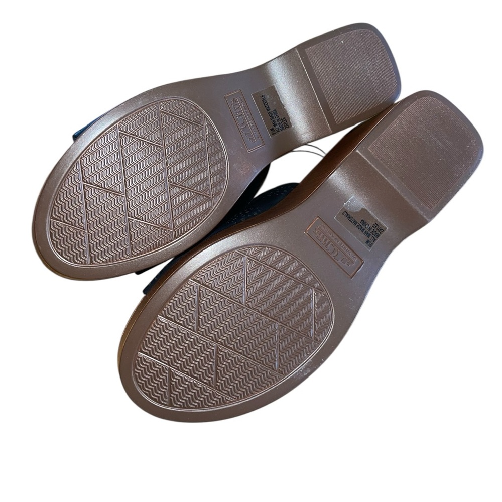 NWOB Cliffs by White Mountain Zaylee platform sandals. Size 9 1/2. - Picture 8 of 10